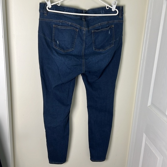 Torrid Plus Size Skinny Distressed Jeans Size 20T - Picture 6 of 8